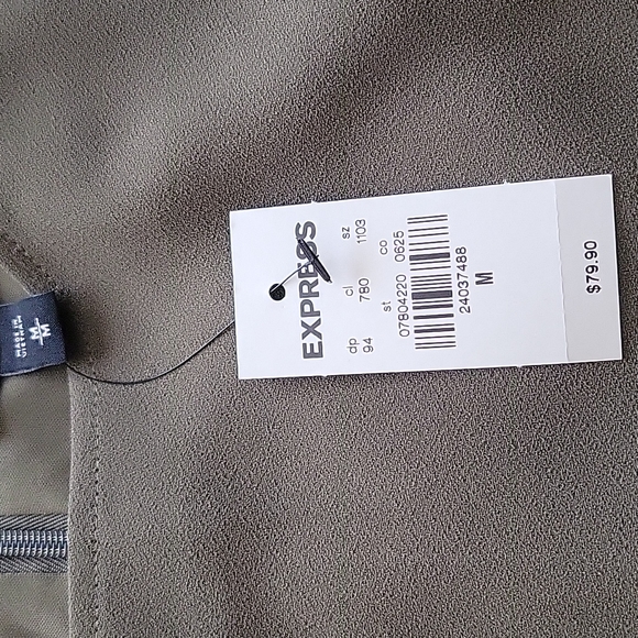 Womans Express dress, olive green, new w/tags size Medium - Picture 2 of 5